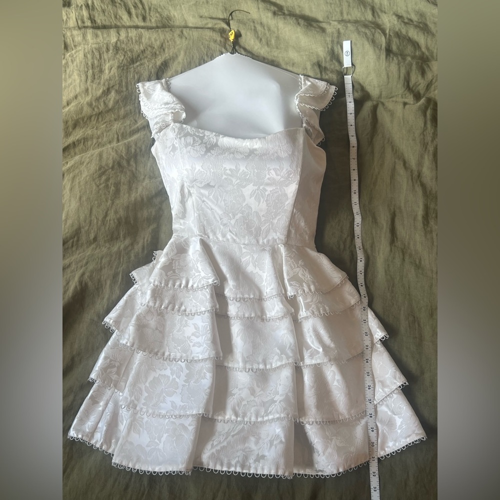 V. Chapman Patisserie dress in Coconut Macaron - Picture 6 of 10